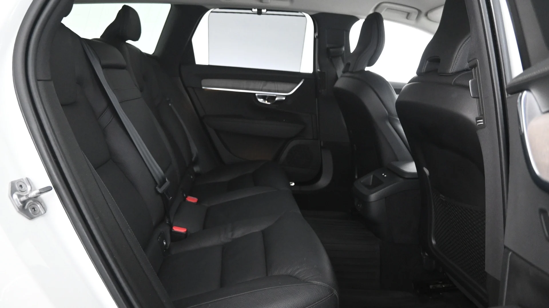 Car Image - 6NLX5z41E88iJqrnKELbK7