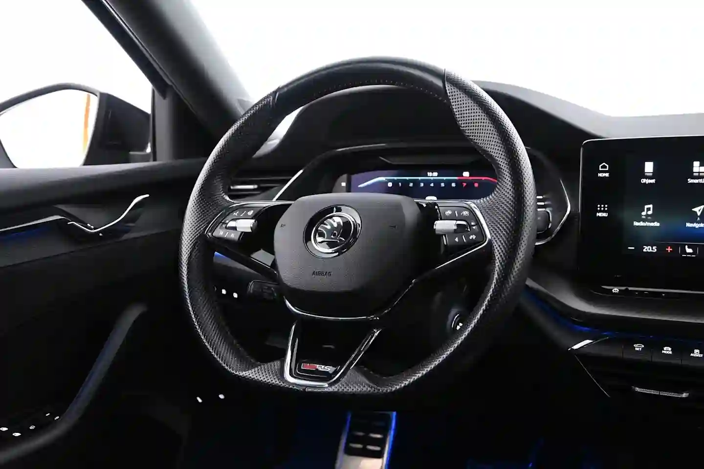Car Image - 3XbvpLaQl23o3zrqJlwV2q