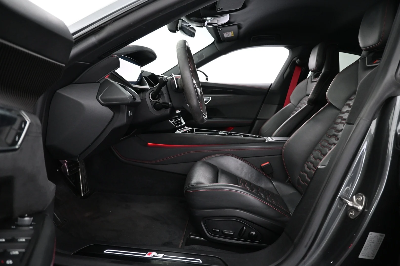 Car Image - 15p8WsM0YNX6MC2q27AQ1U