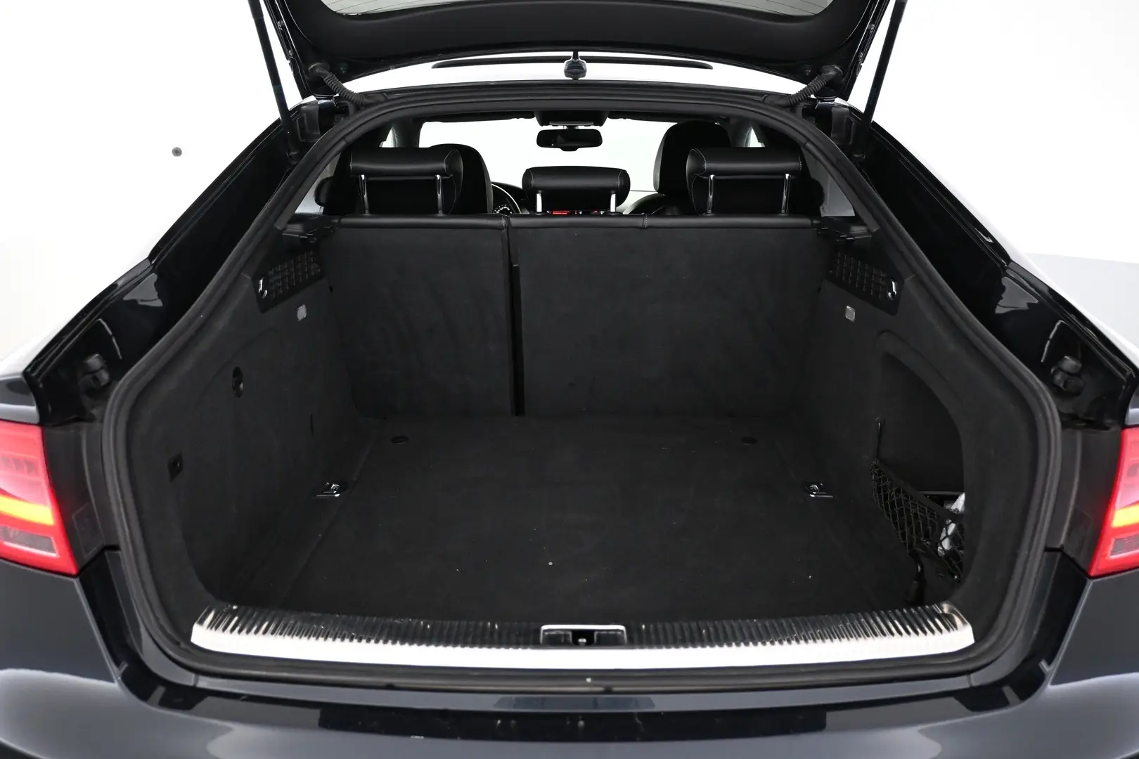 Car Image - 2zQ5M5AU9aSQ8pnoROfcgM