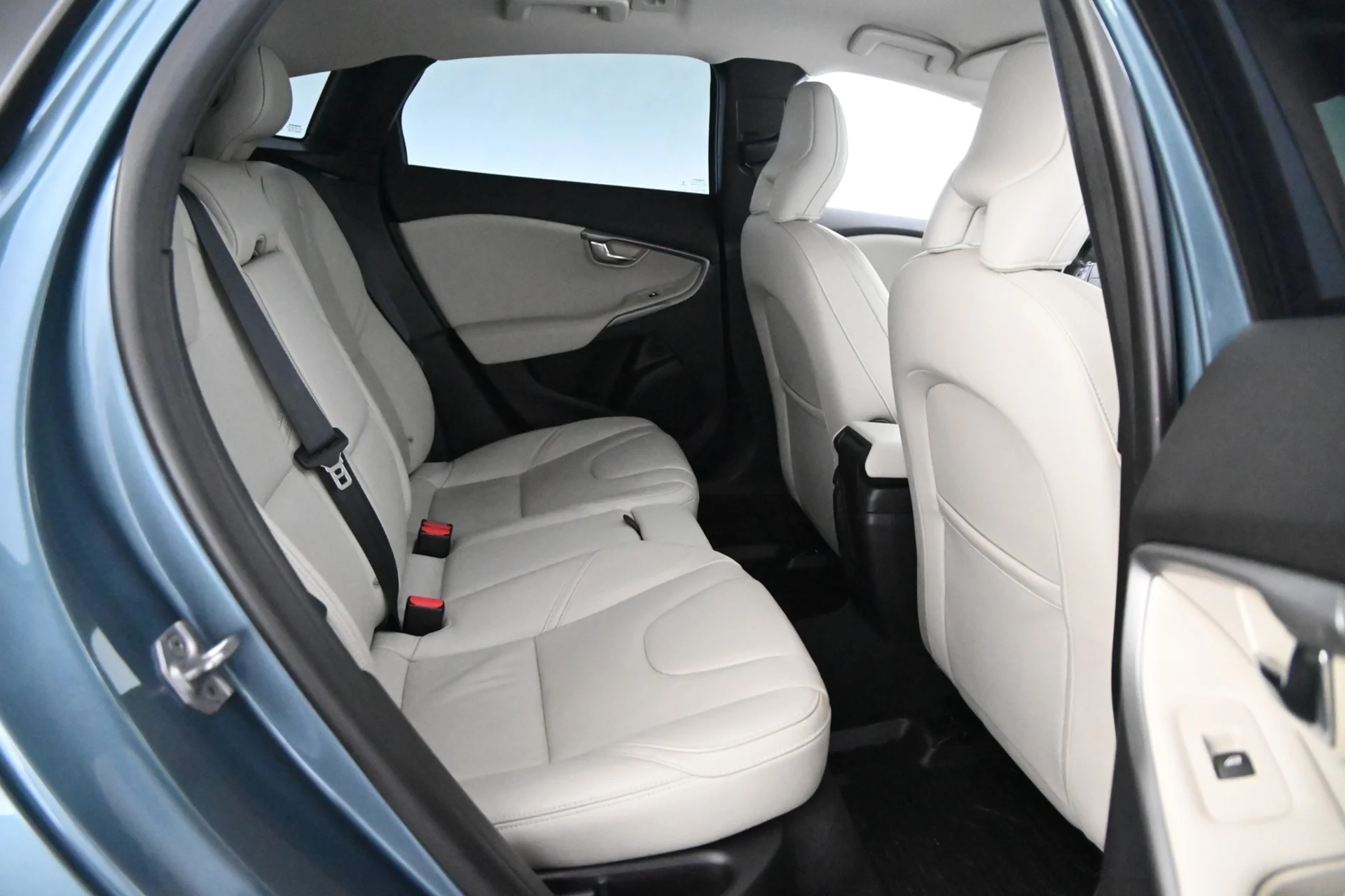 Car Image - 2hT8tpqmQKyk5QkfZNOWdt