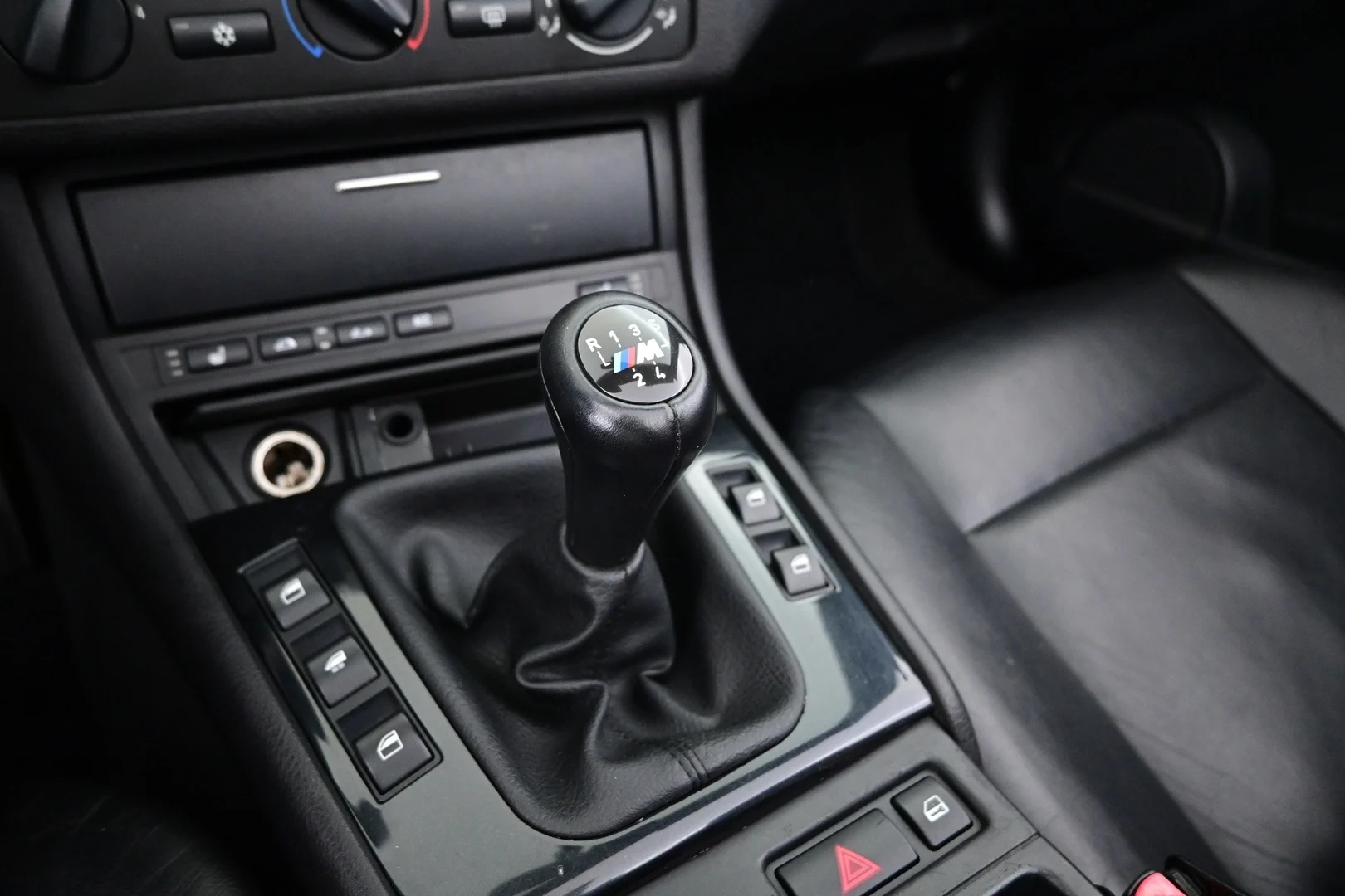 Car Image - 6dmDbnbQYCo7OOcifYA7eU