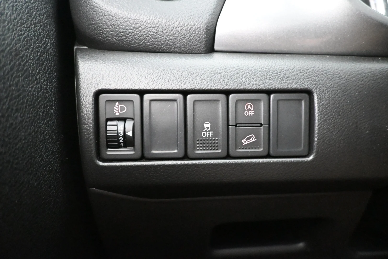 Car Image - WRmaxhIxNCBflpXvq1w7w