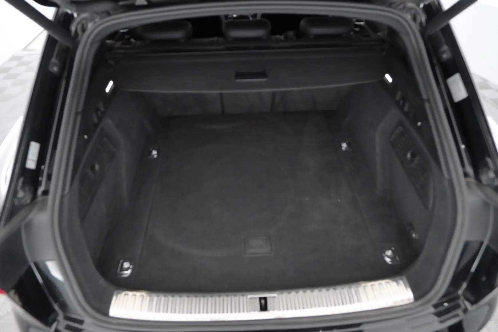 Car Image - 2FsBsh9Mj0VdfPytxPBK6