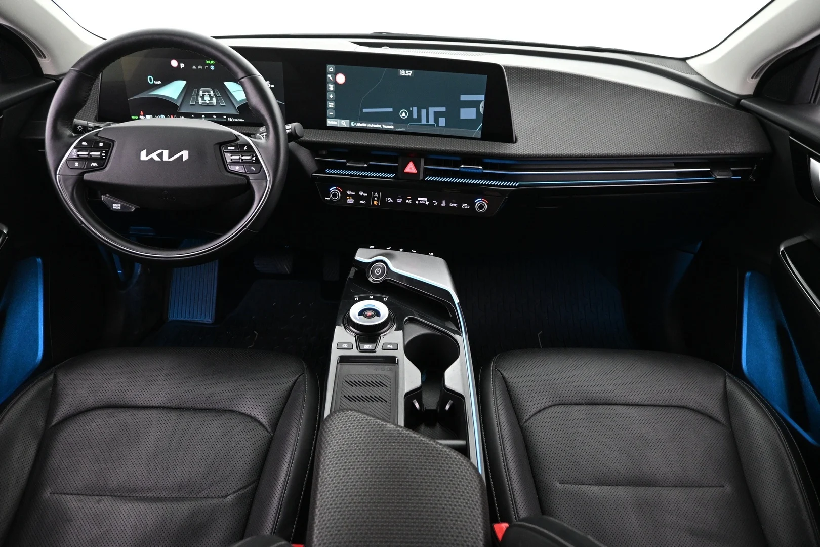 Car Image - 3x2sSMAdDq9dh5txXtmnVi