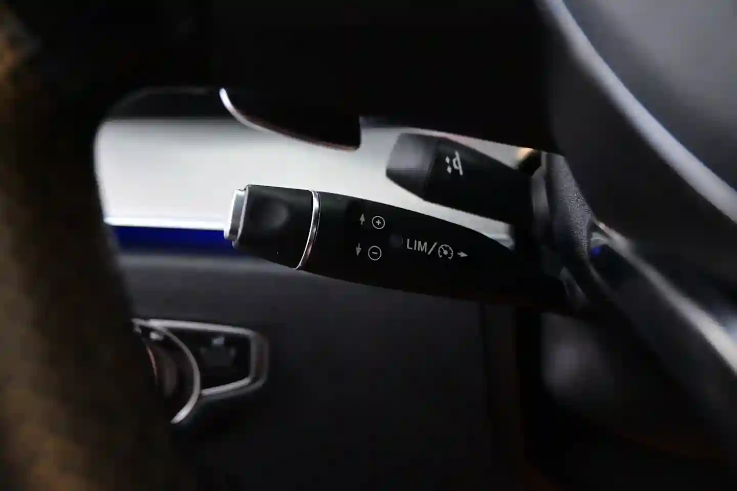 Car Image - 7IKRQO6GmrScPINeXgvHig