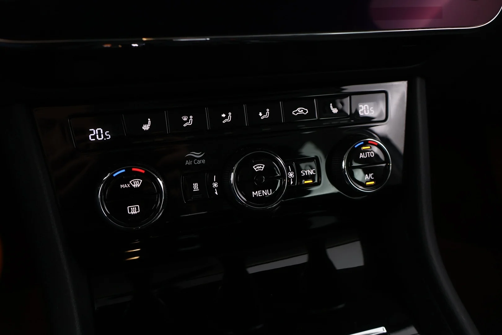 Car Image - rCaJJ6GTmym3gfVvIQGIc