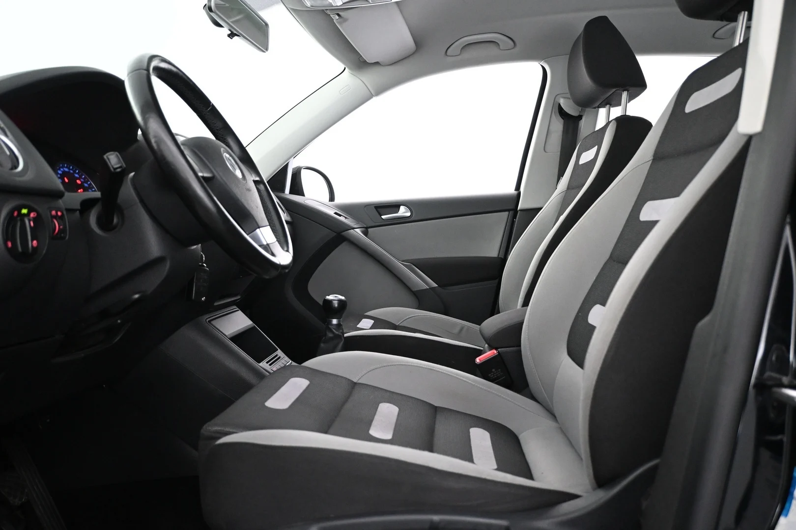 Car Image - 3hNJswI7iwfv1pJ31u2EId