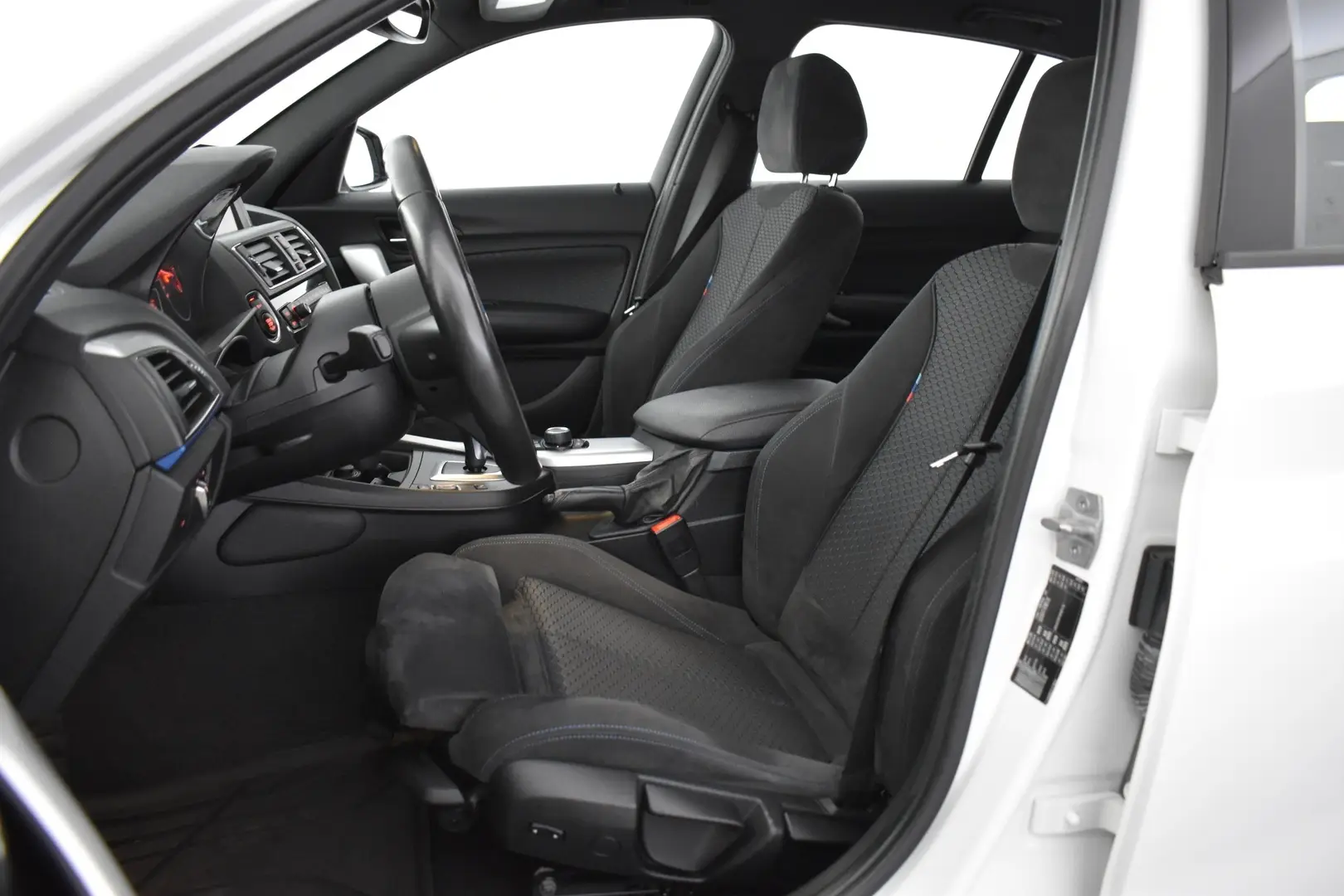 Car Image - 4Iu4MREBDcgdH2WQc3CKyN