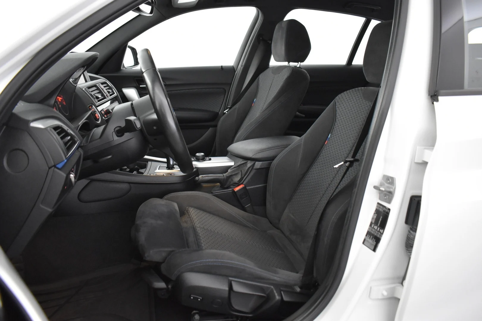 Car Image - 4Iu4MREBDcgdH2WQc3CKyN