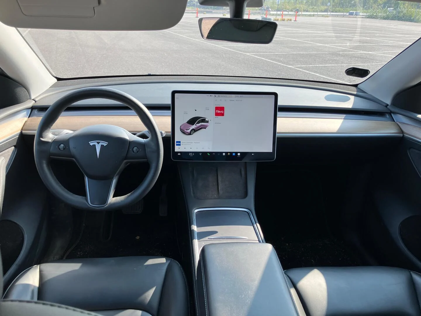 Car Image - hqbkPpFm3EpZ3H1aTdoAR