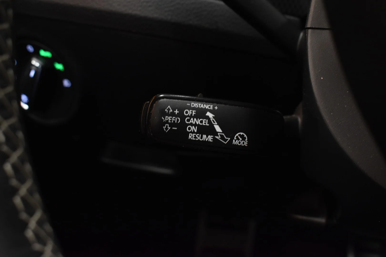 Car Image - 6WGns1QbJil9XA42HBp1dd