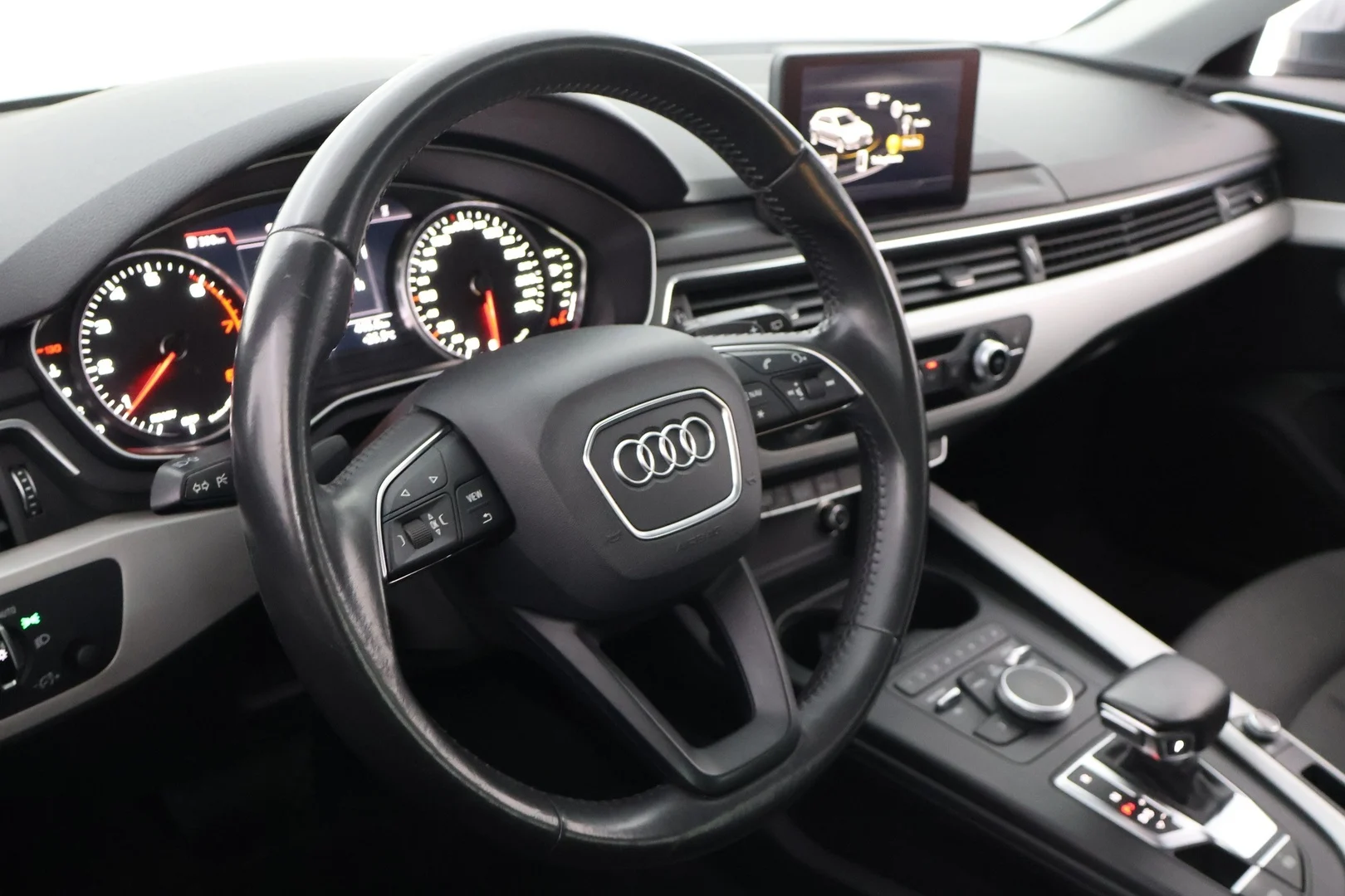 Car Image - AMRO3LDriiJpxgAlJ9ZHt
