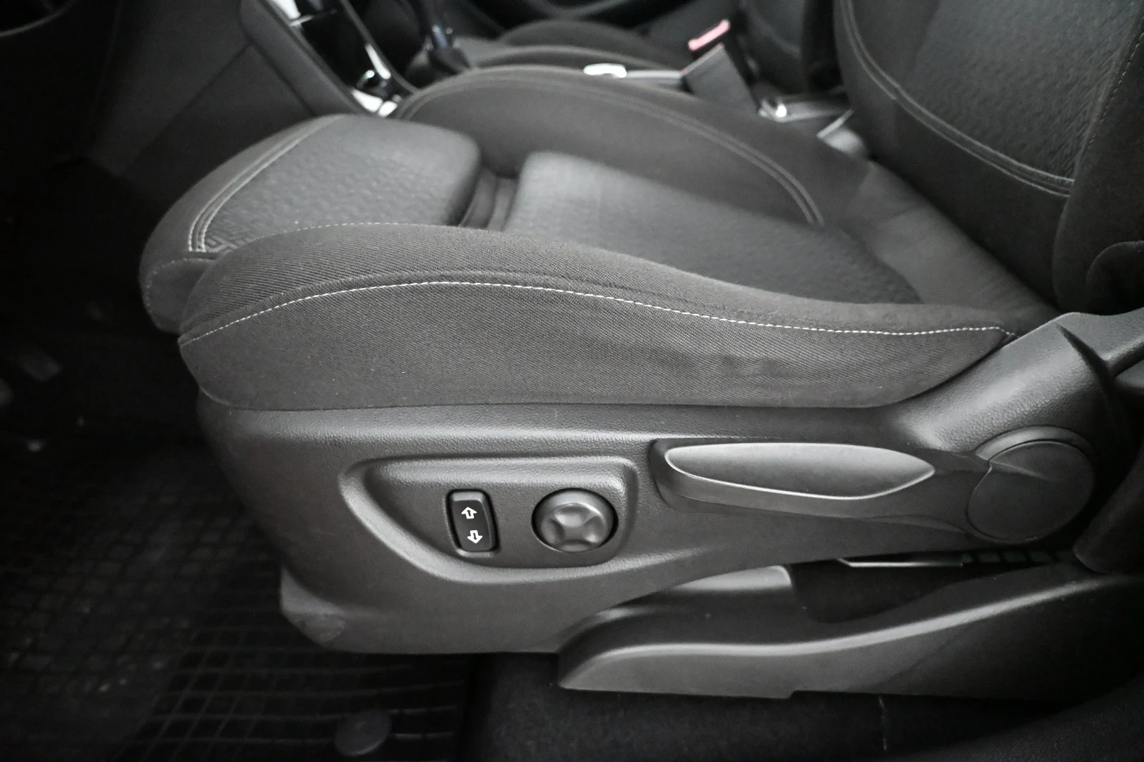 Car Image - xvKcMFDYjCg1yHBN3f6r1