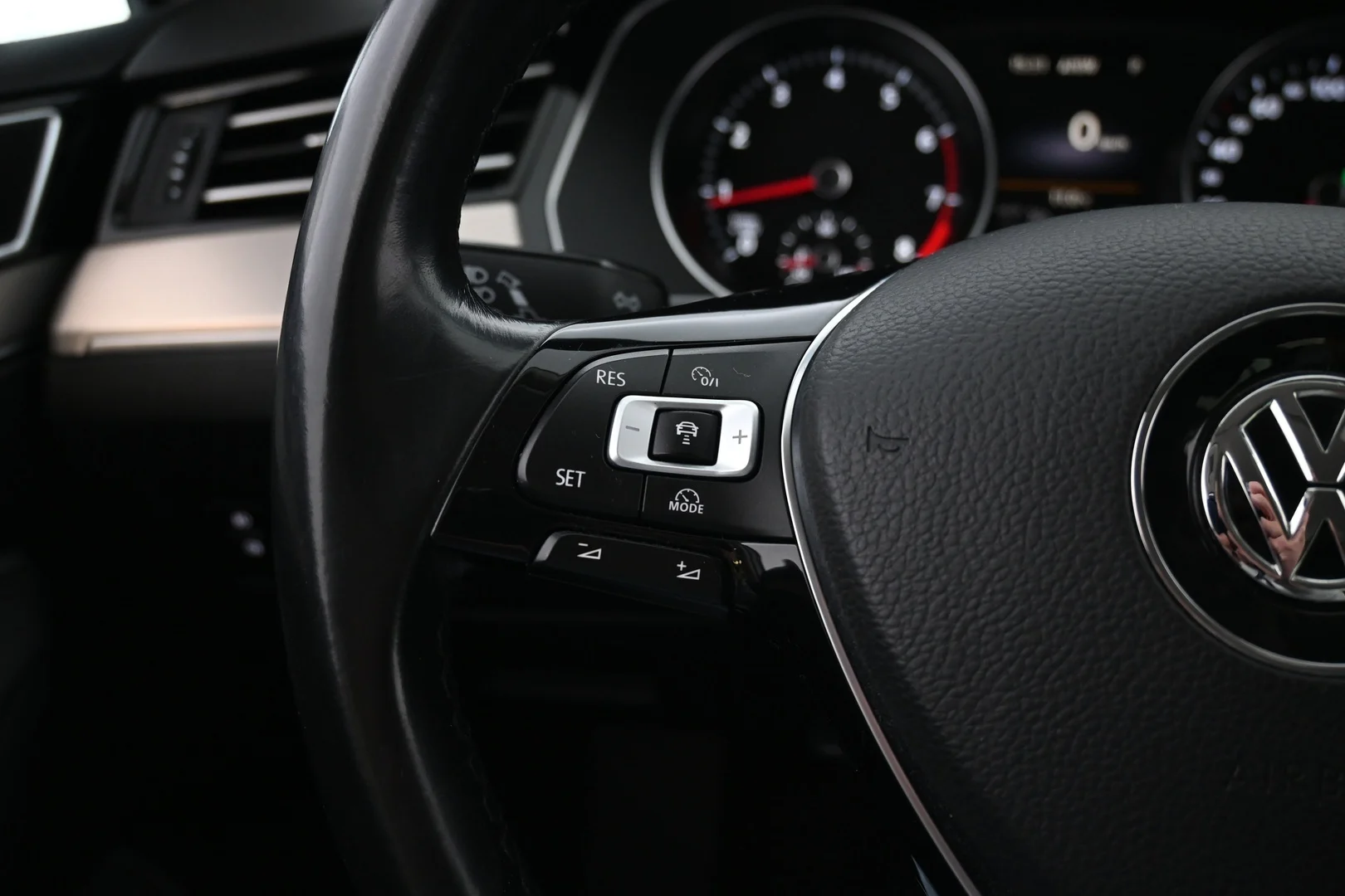 Car Image - 3sQIPFMmKCXQL4A5UK0UZ6