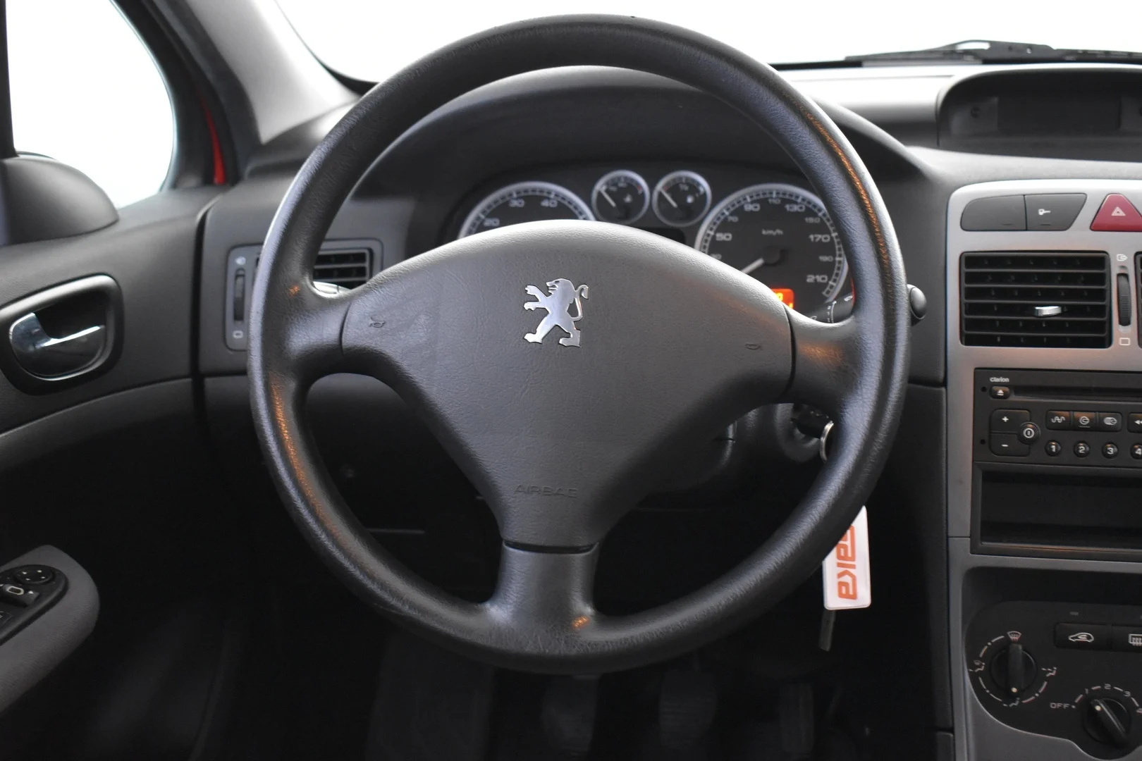 Car Image - 2358Hm4PHGEW9RS3hdI5tZ