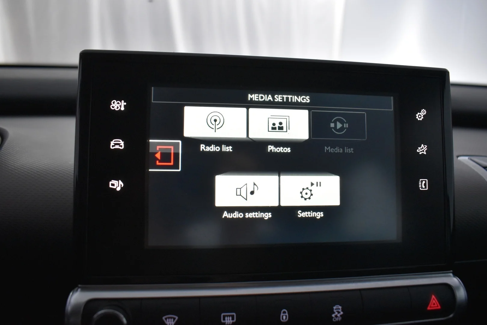 Car Image - 51I2GccS4vcmRUoIzmGrtC