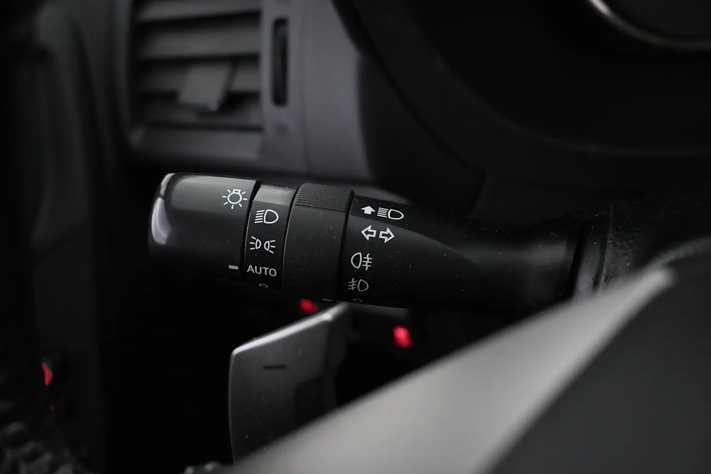 Car Image - 6bHq0j7qBo2t9qx2i3JWOA