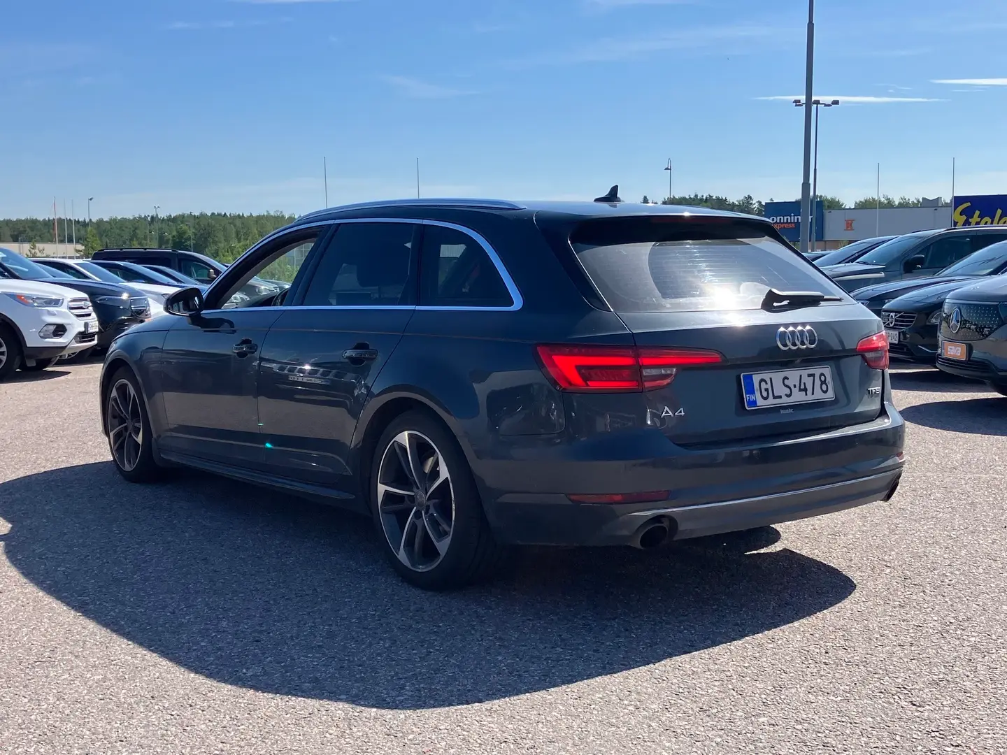 Car Image - 2IUZRYaRP18sDvnhBtBKEk