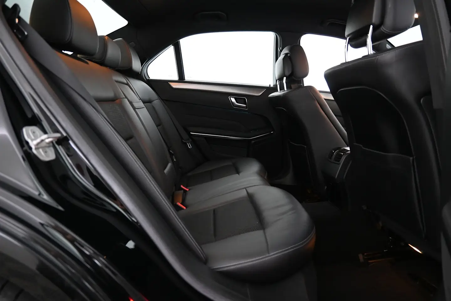 Car Image - 7EVBmiAbRKmq3o8mhpK9hx