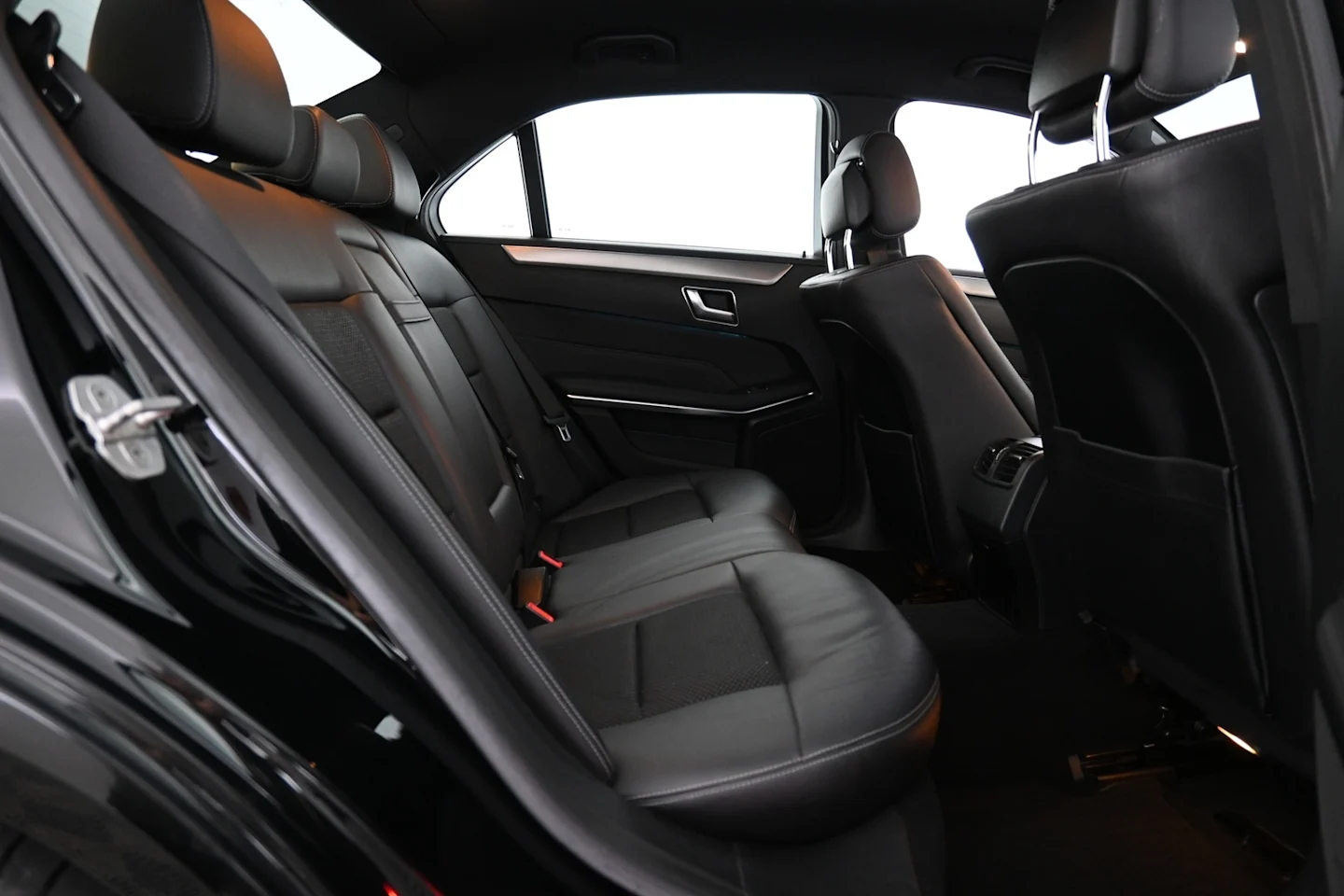 Car Image - 7EVBmiAbRKmq3o8mhpK9hx