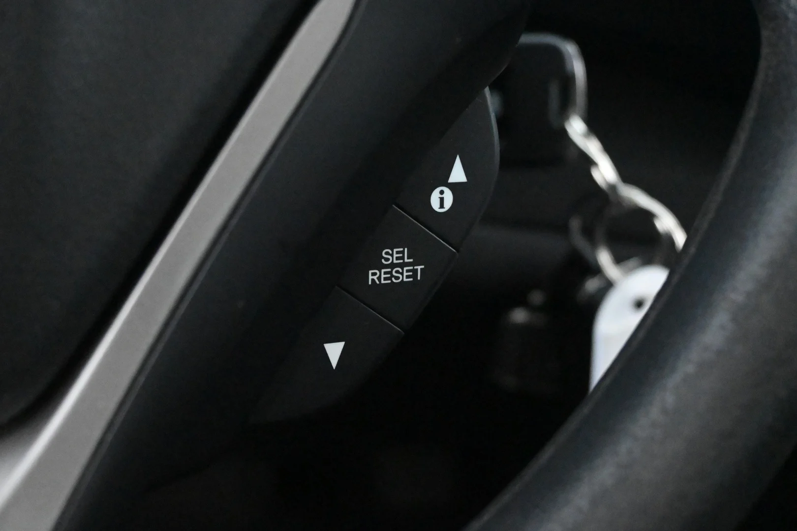 Car Image - 3PGJojqnDzNG7ZZxbNtWA1