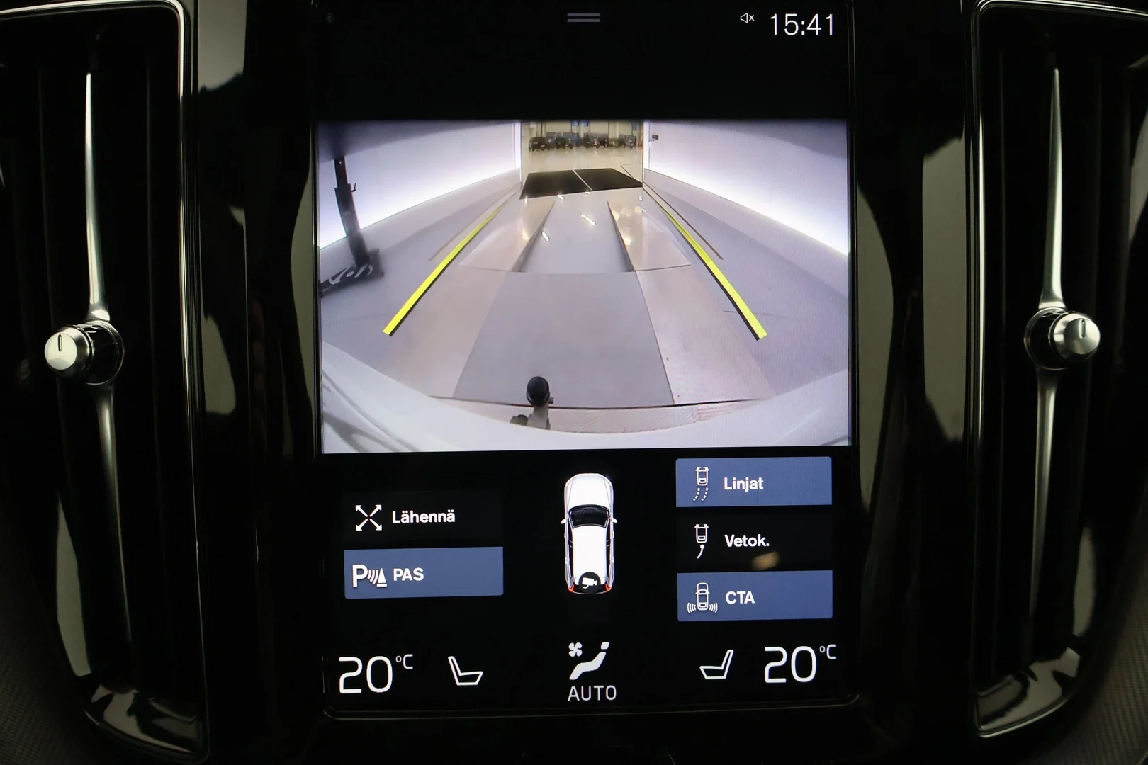 Car Image - 2lwl83nsgZZKwcFfxKGfNI