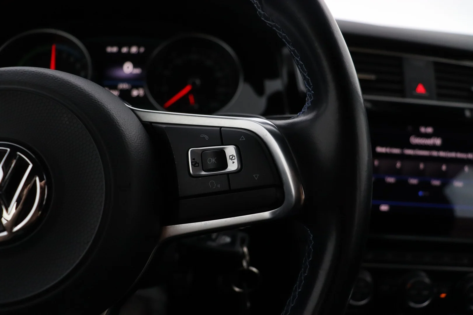 Car Image - 4e4UaYL4jshTNr1XrJJEBa