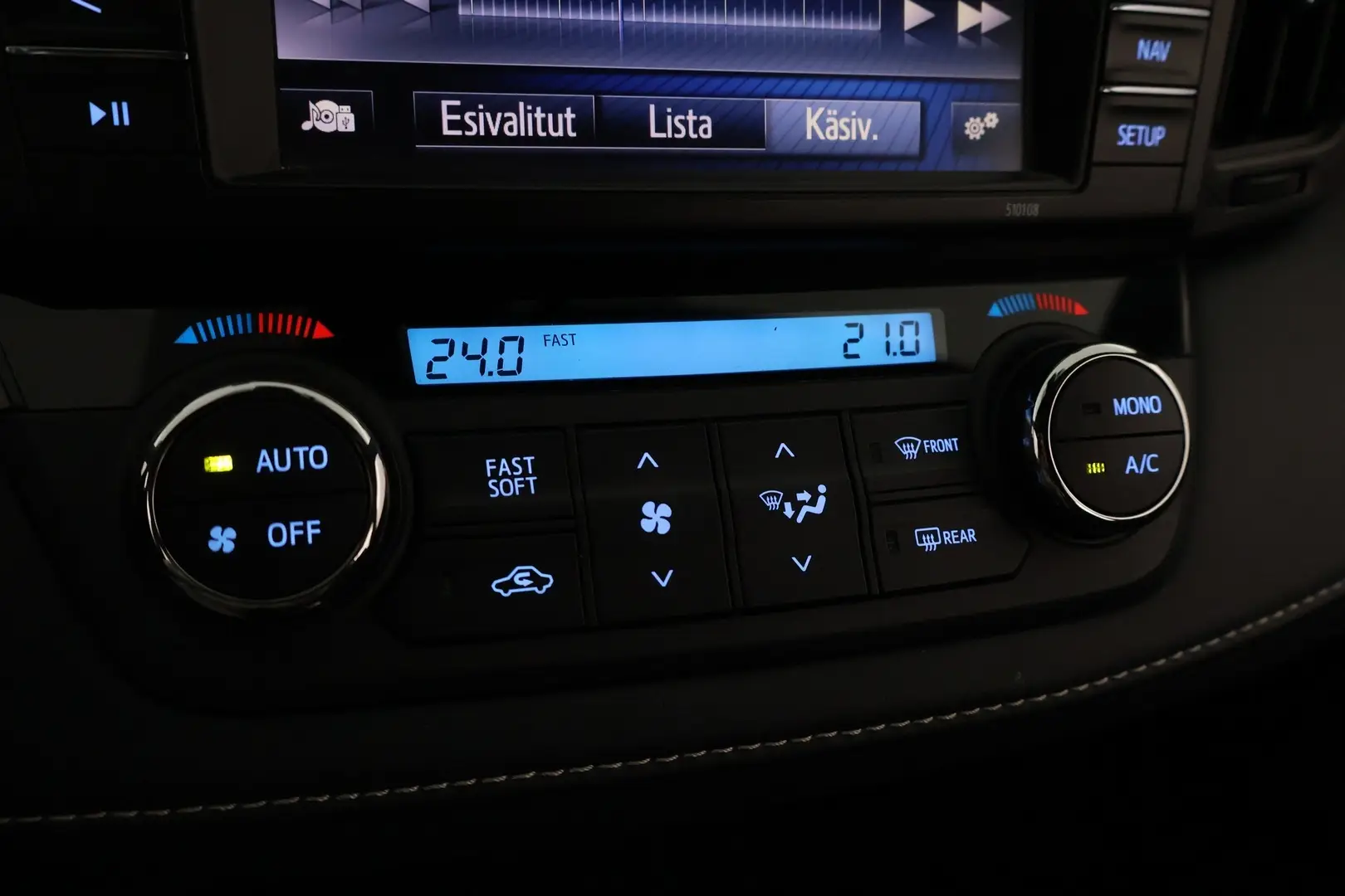 Car Image - 36V0vPAa9UmnYlAErTnEcO