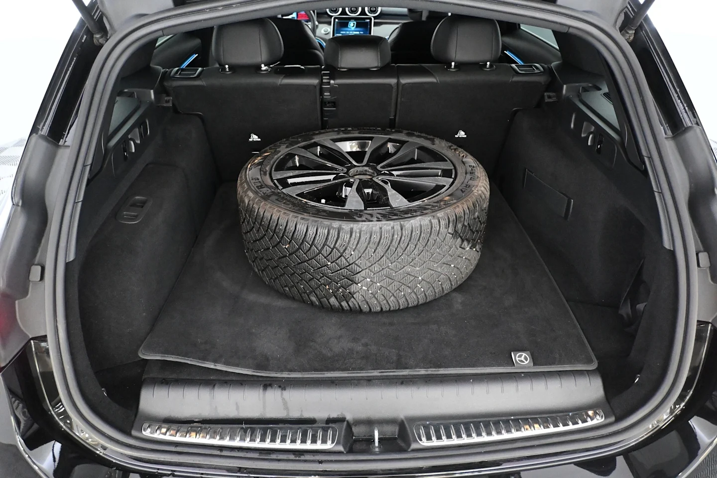 Car Image - 3ojv9FhwbRCi6lrzidK5uU