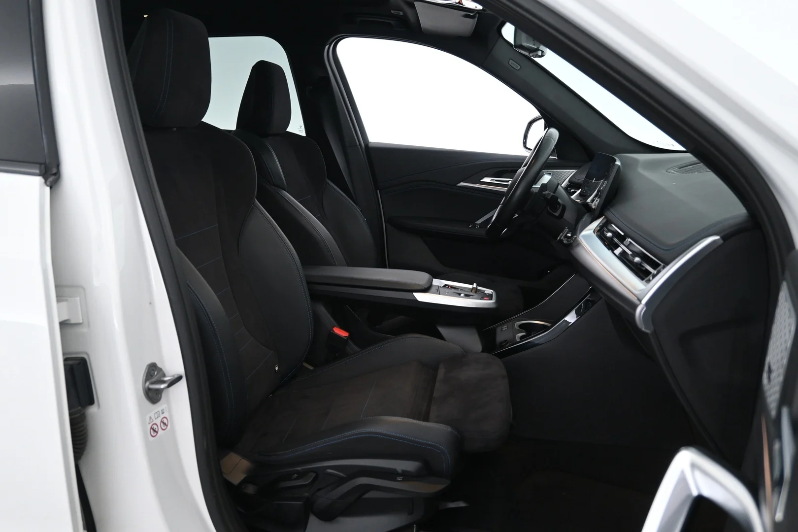 Car Image - 1RQsGym0NGtozV6QwIWSL4