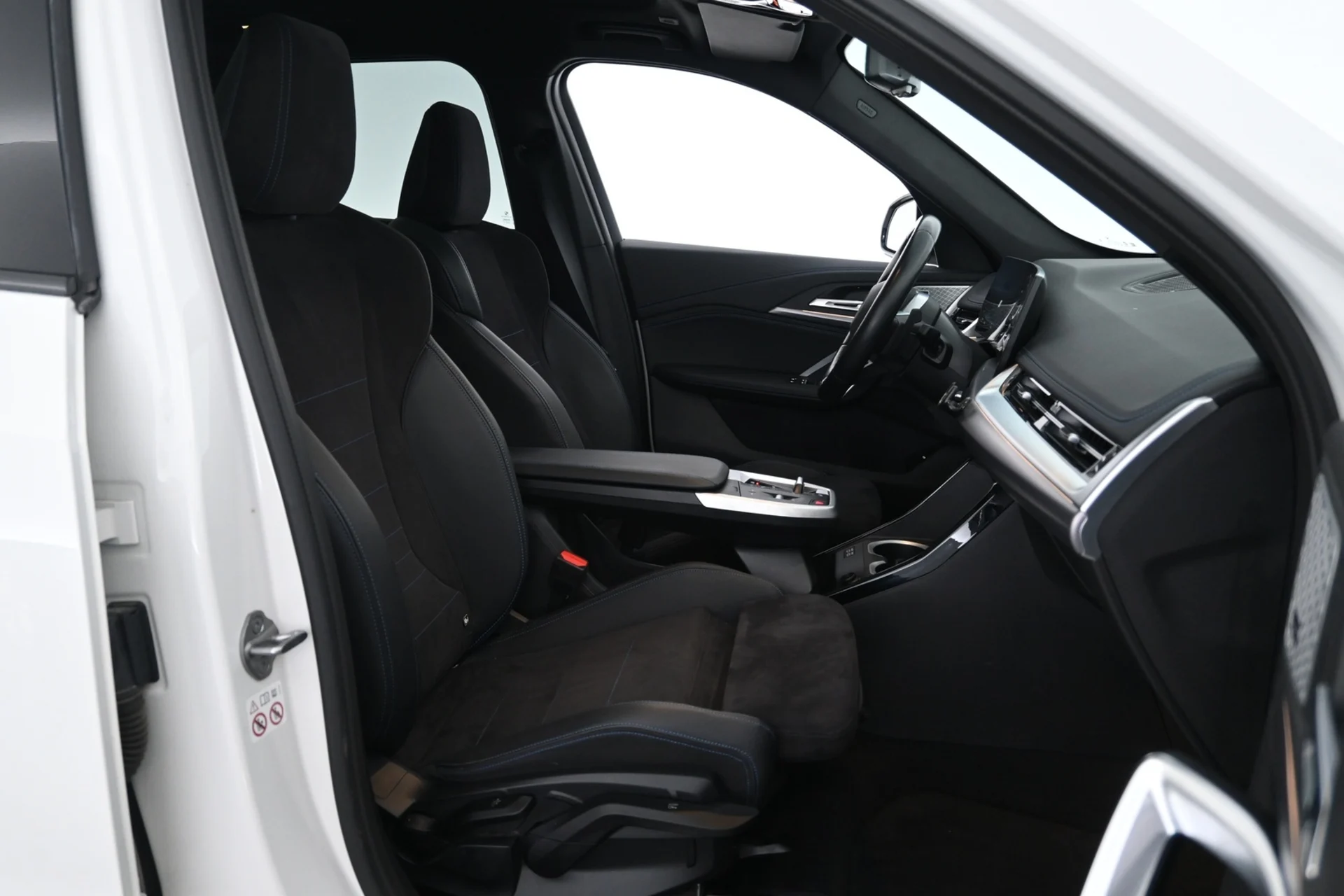 Car Image - 1RQsGym0NGtozV6QwIWSL4