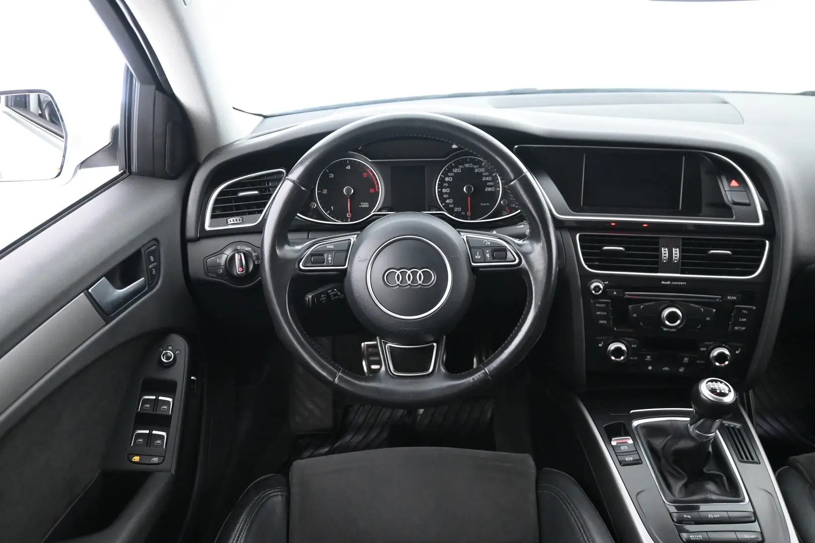 Car Image - 1hcHgq3bAax6OQIHC57EY2