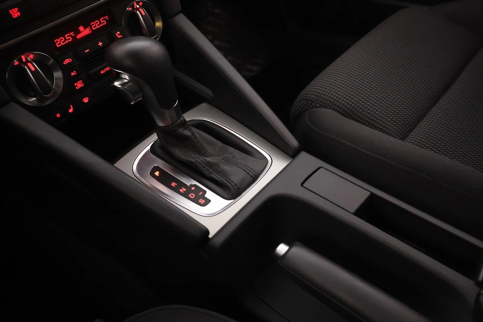 Car Image - 4CYC0s6Wdd4NEAfNubkDjB