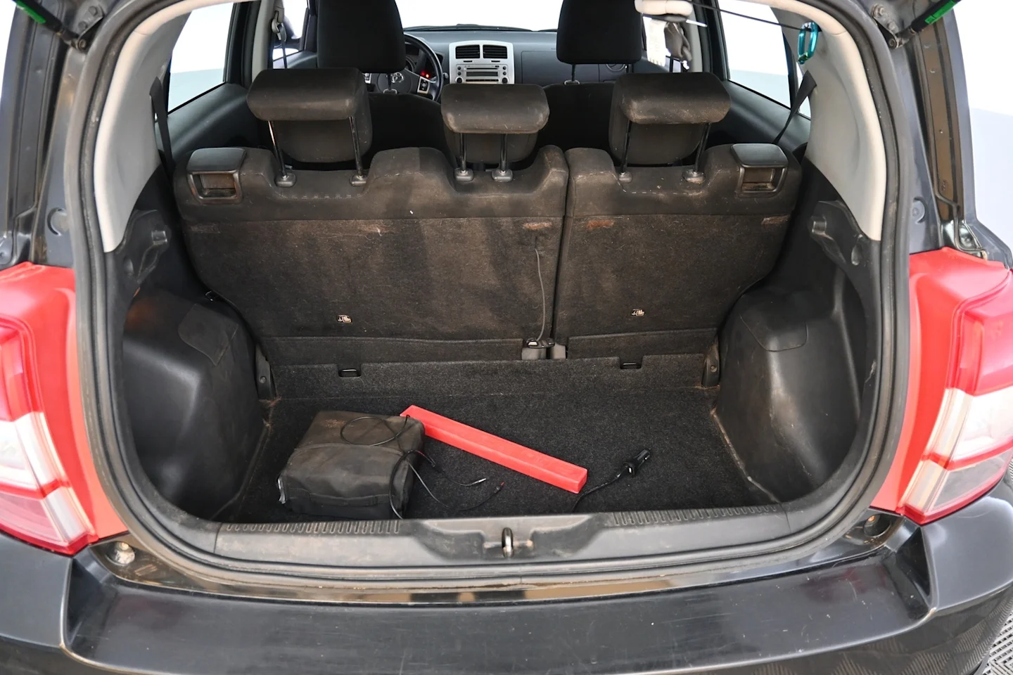 Car Image - 5QOaGqkAD7yz6yb10UBwcn
