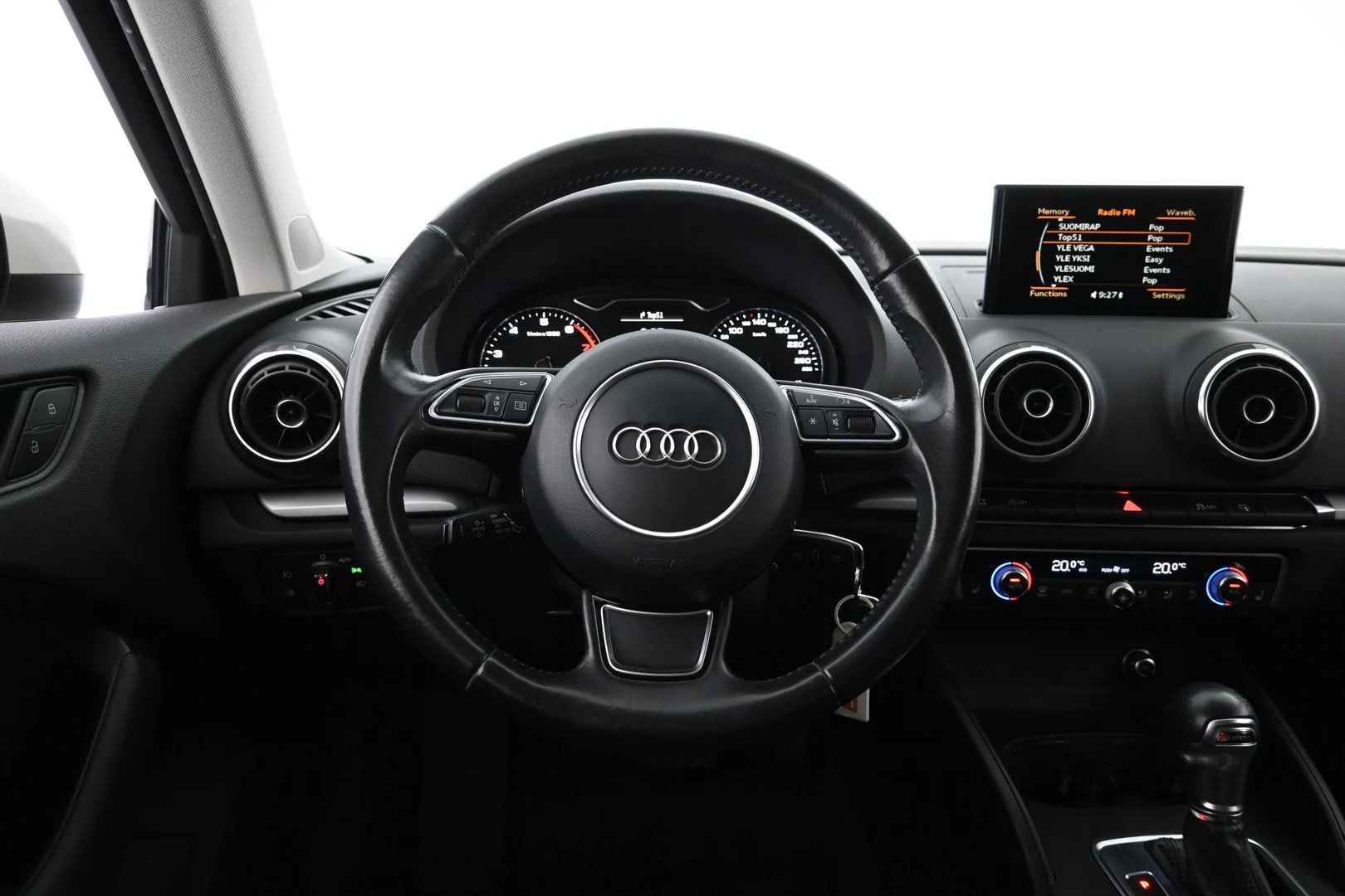 Car Image - 3iN2U7xZBCOVOSsQBewcqs