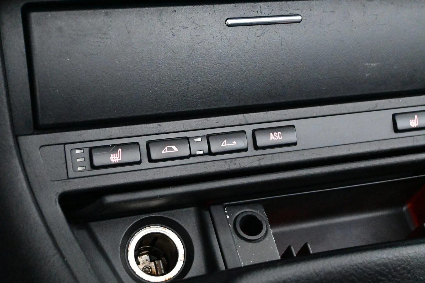 Car Image - 6dmDbnbQYCo7OOcifYA7eU