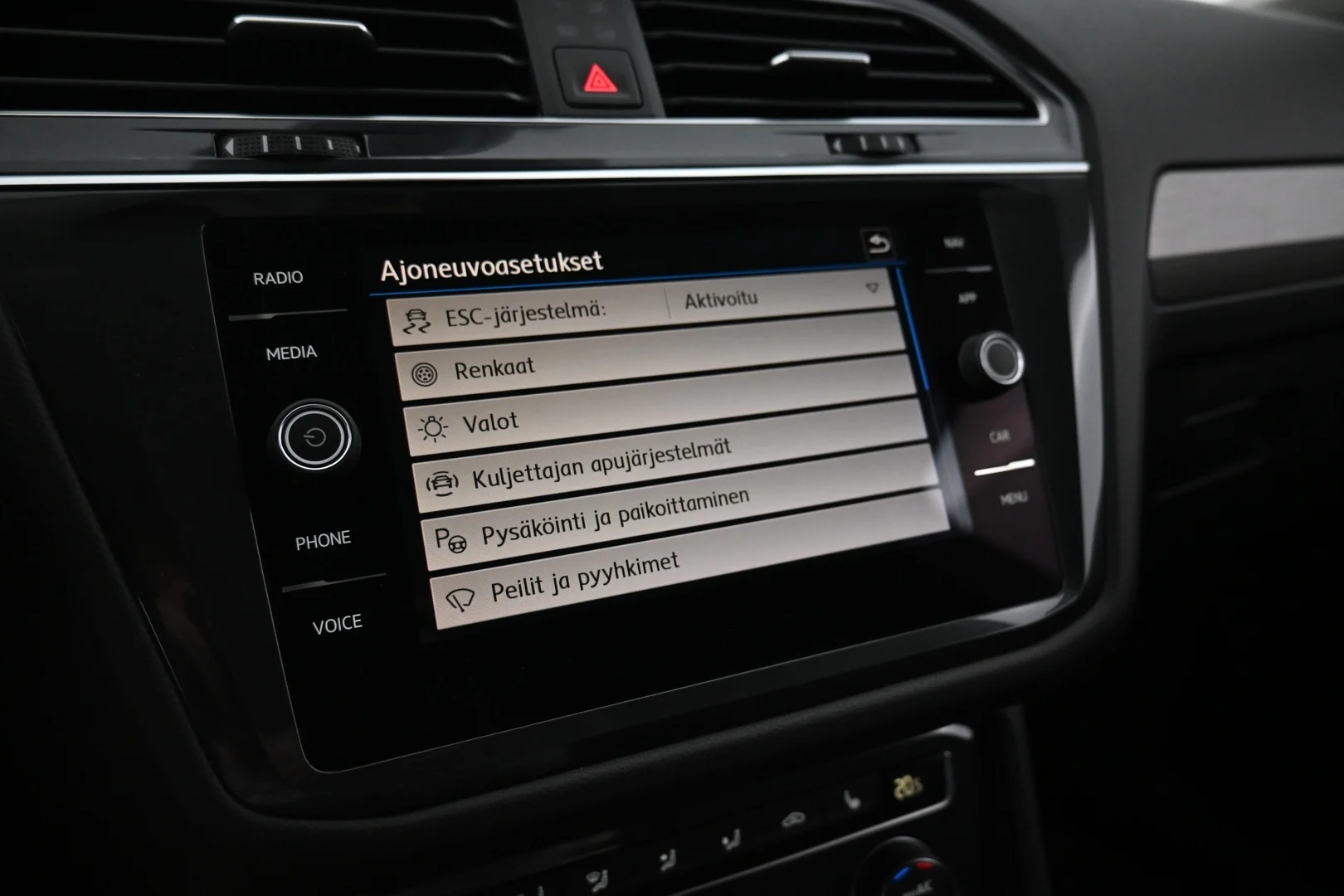 Car Image - 2Lo66UZKFpDlumonoHXi0G