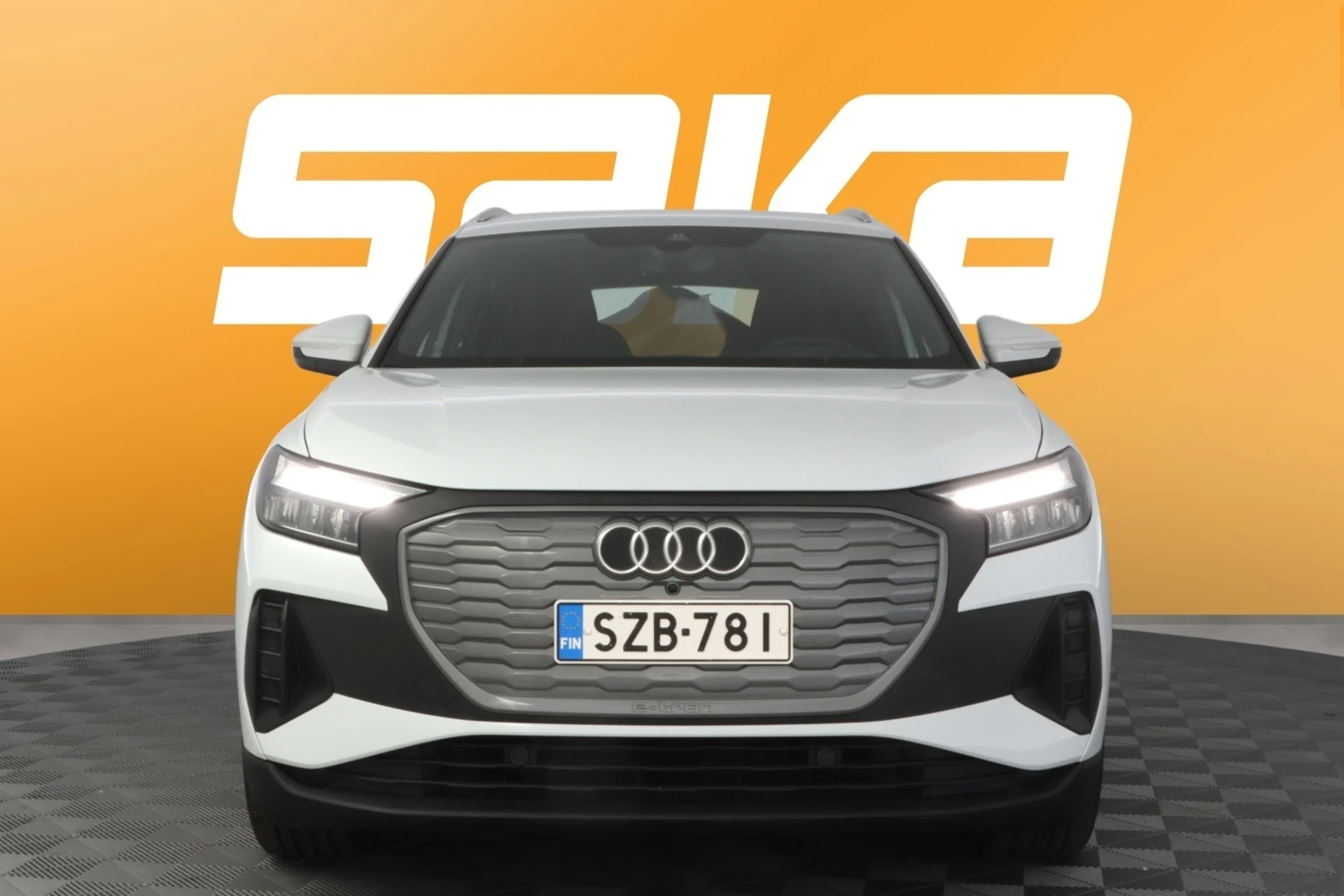 Car Image - 19KV4wkYGcUvCvzCymyNt6