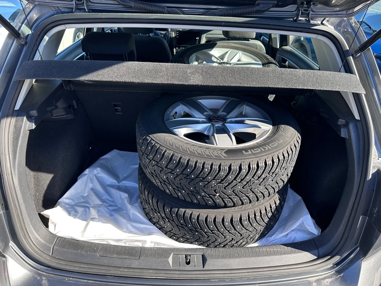 Car Image - 5ULKv0FMX7Y4drEhGfpILW