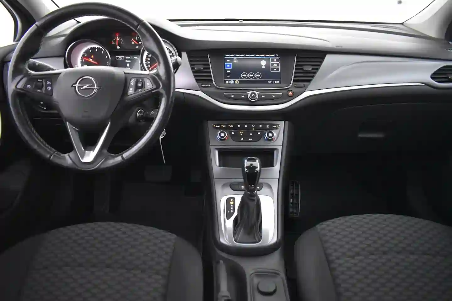 Car Image - 2iBoS3gdzqIZZ0Th9jrN1o