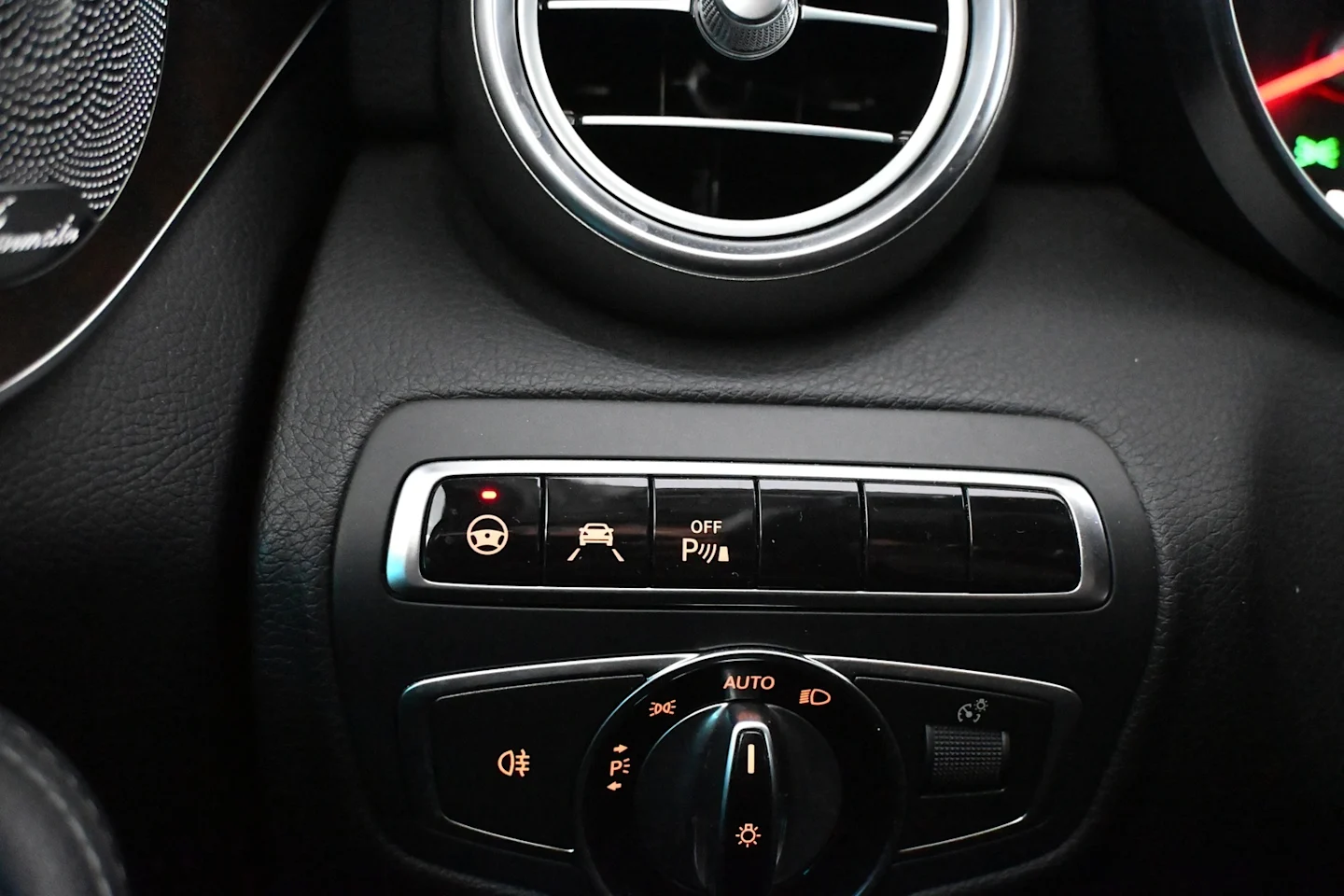 Car Image - se1VMIXdGUHLDtBpwiwz9