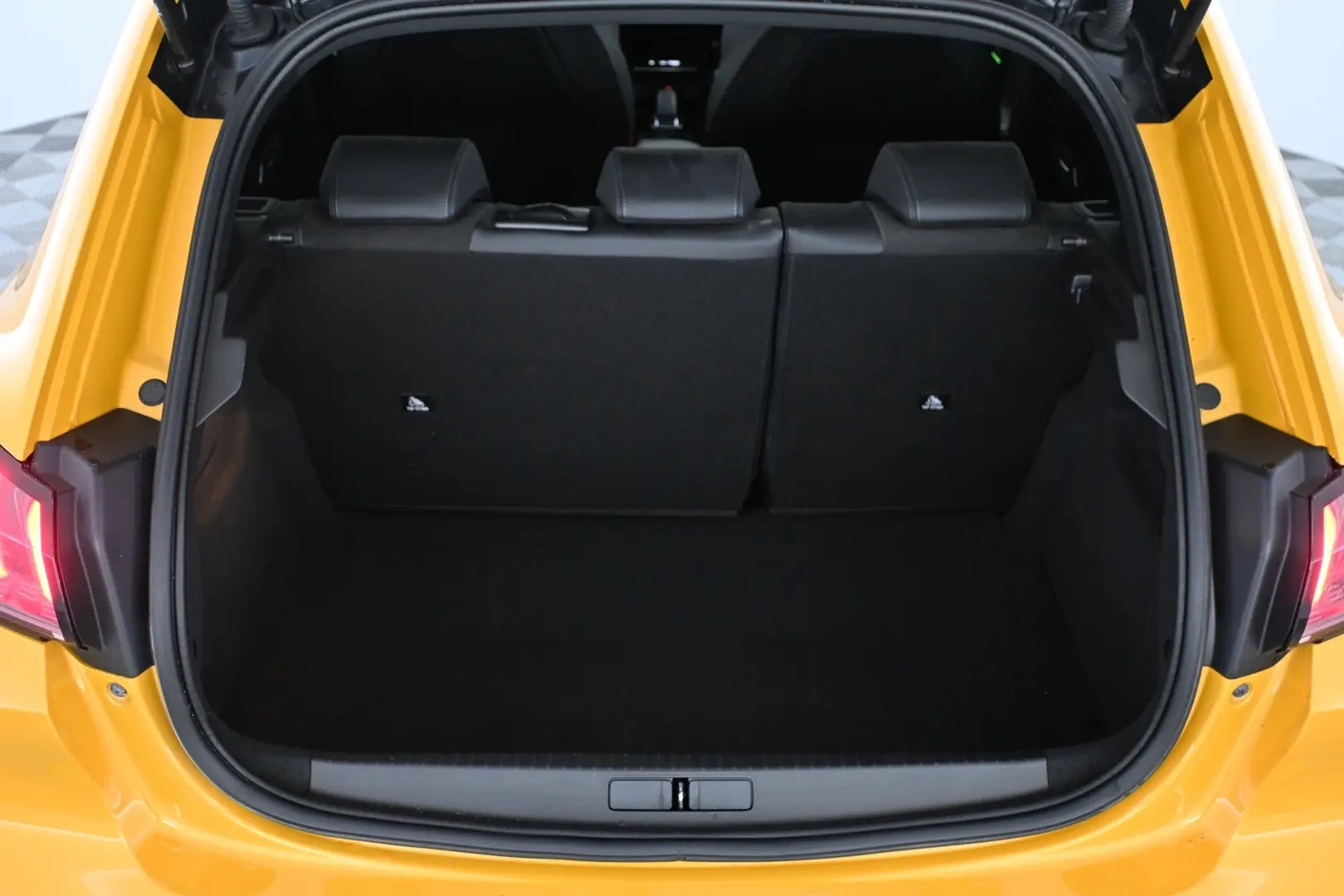 Car Image - 2aGMHztWDqE4SW31xrw9HV