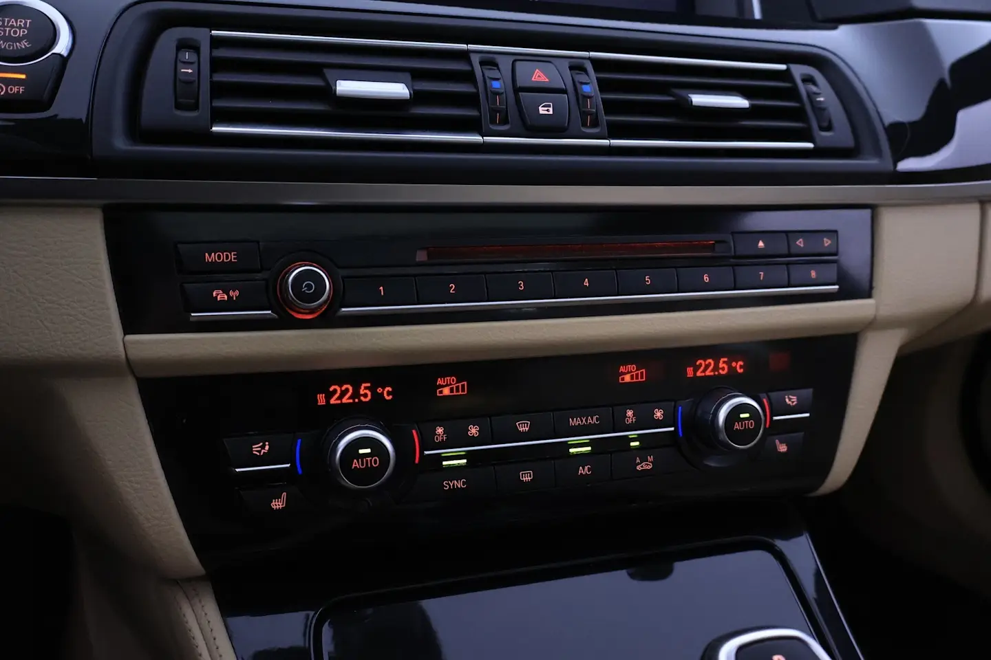 Car Image - 4ADxpjE6s96v1gNDWMPL08