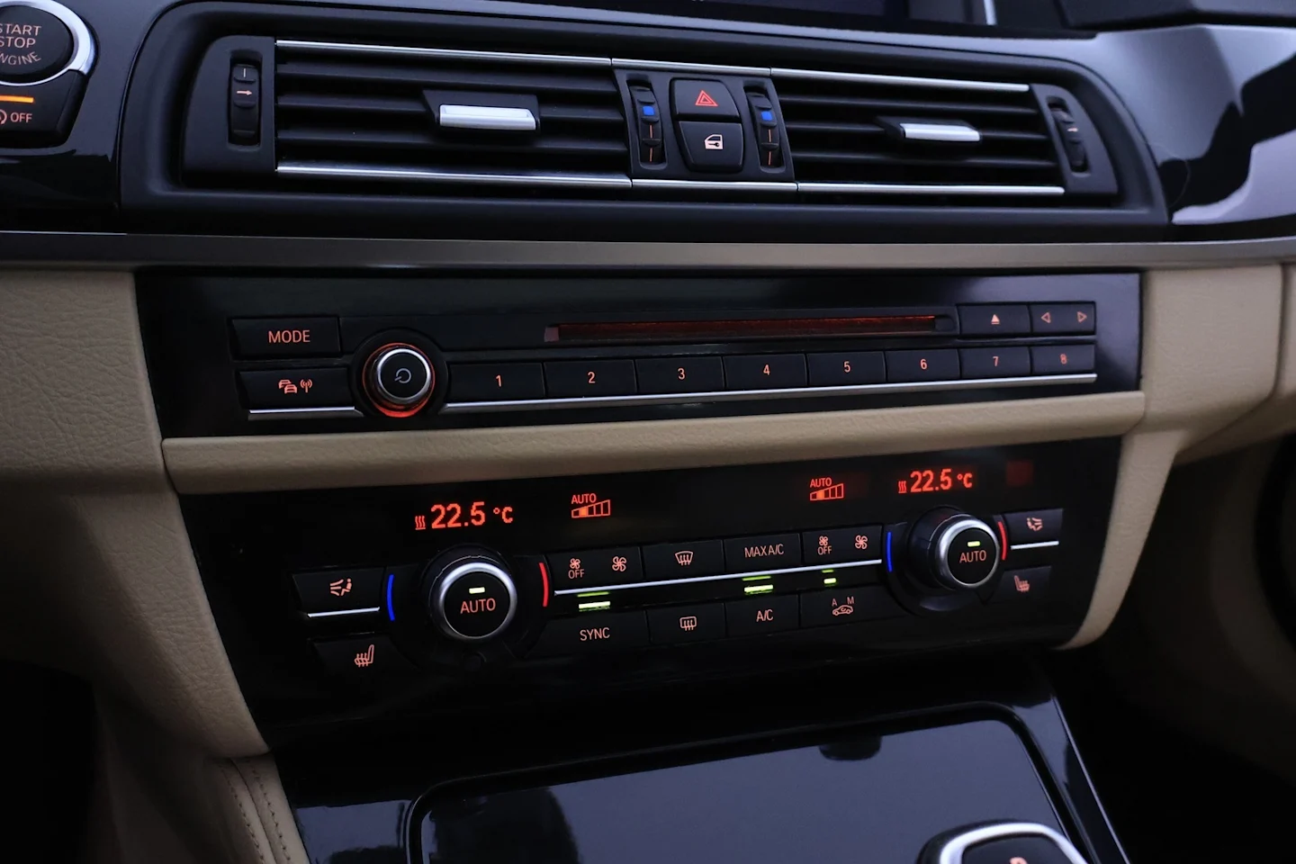 Car Image - 4ADxpjE6s96v1gNDWMPL08