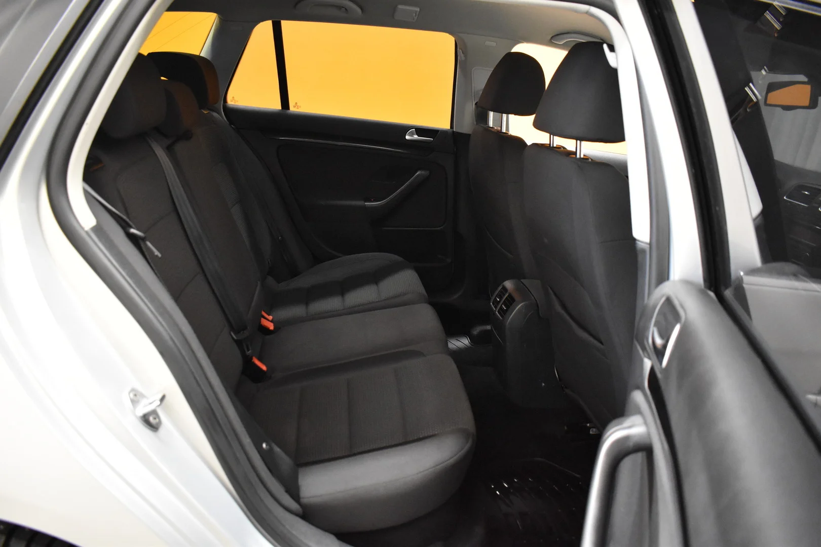 Car Image - tK8jtGGLRli6OrPF4YD97
