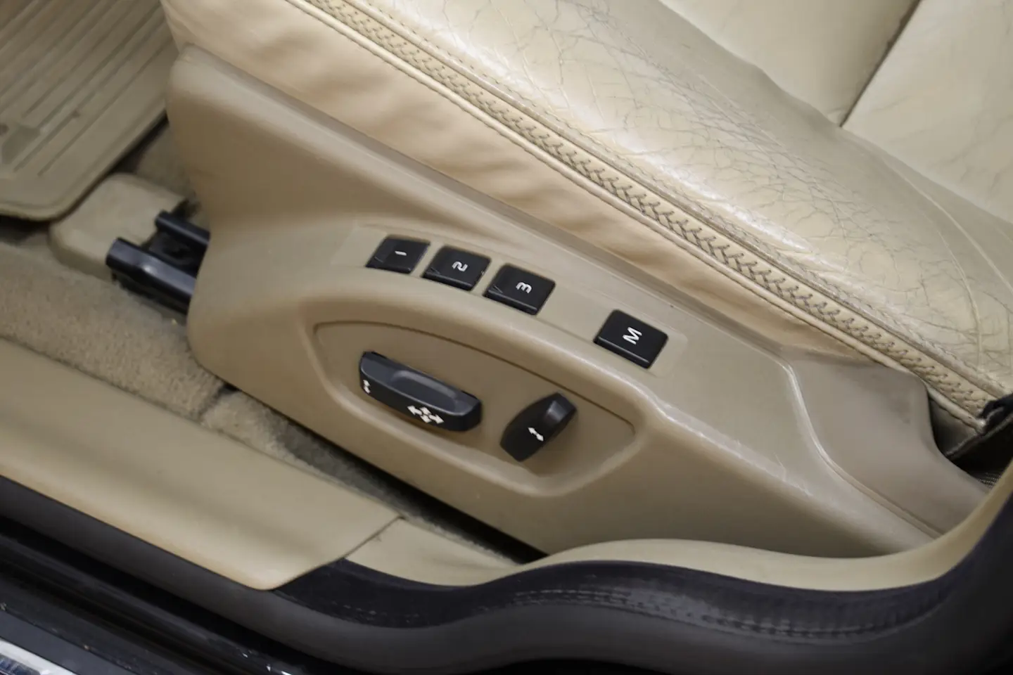 Car Image - 6YtKhCHqI5rcnhtMREfW6X