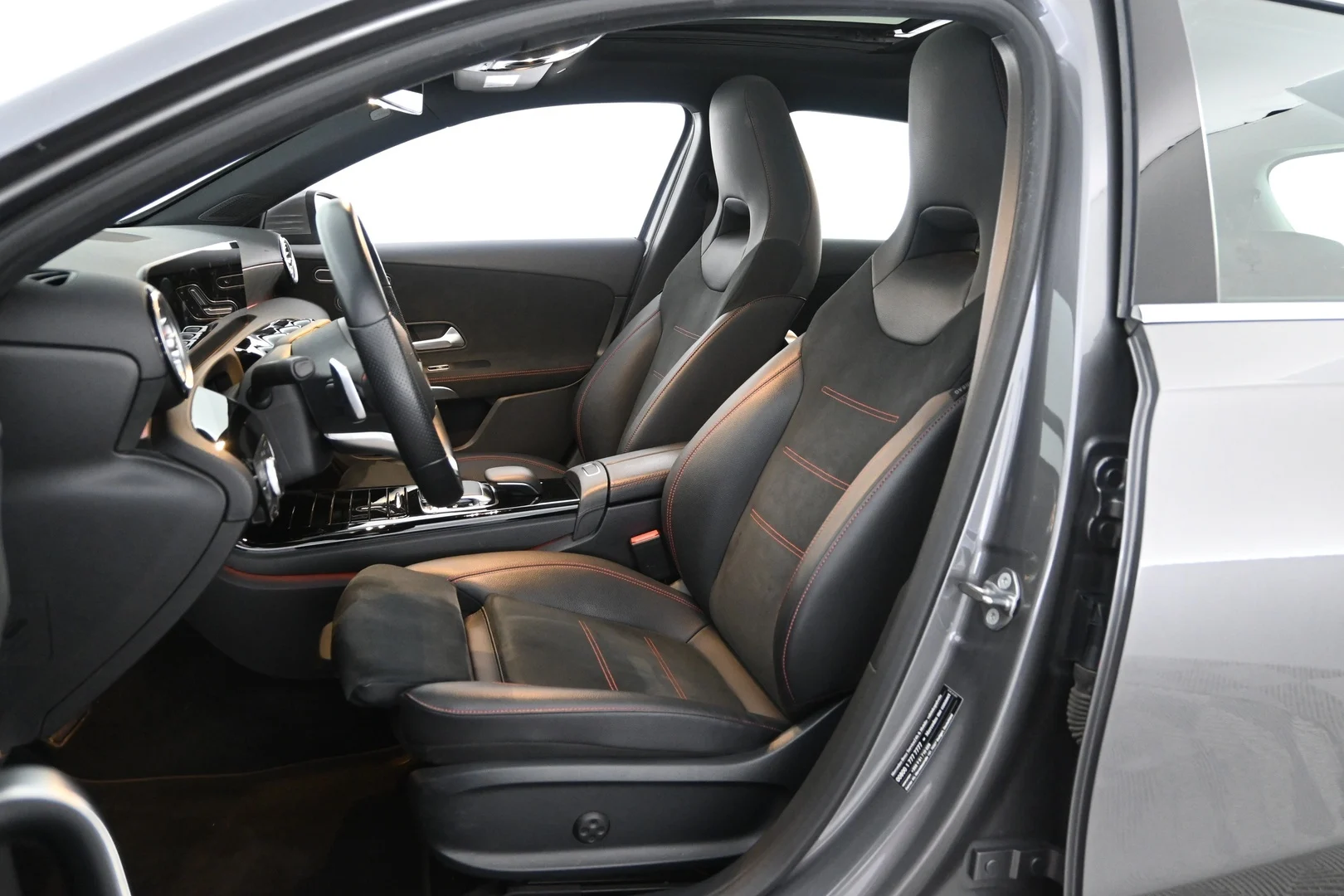 Car Image - 3eHrq5gWC5r8VoJ9orbplD