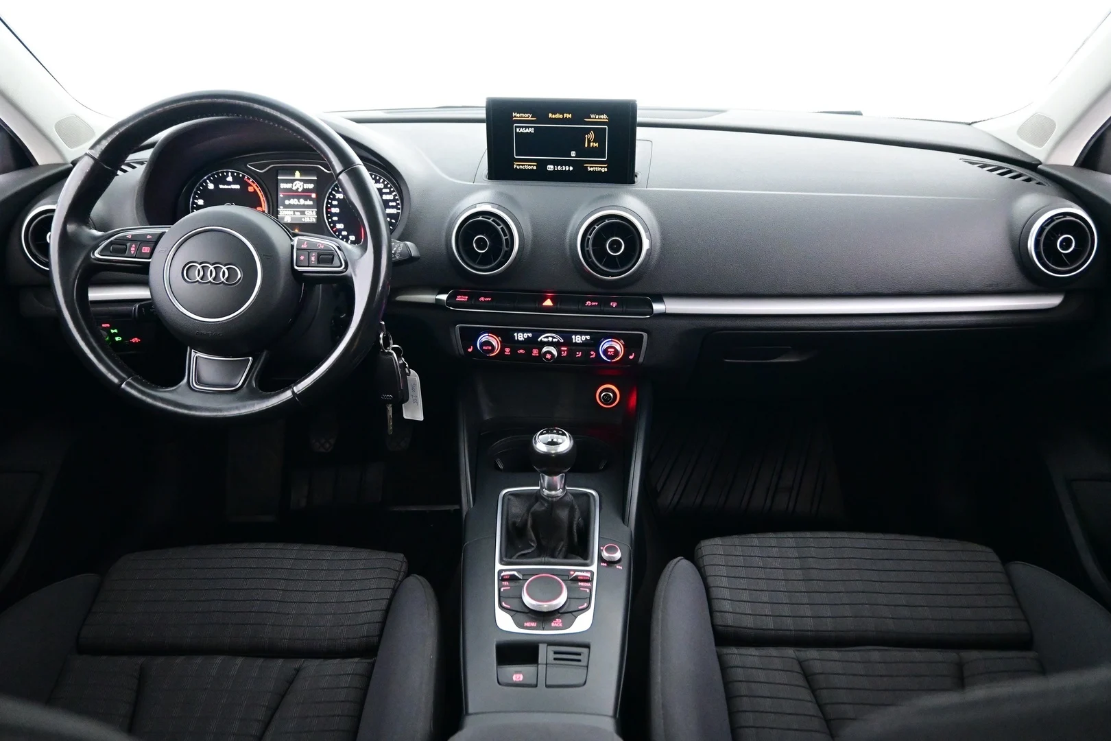 Car Image - 3w7yix873vXFuJTycawyw2