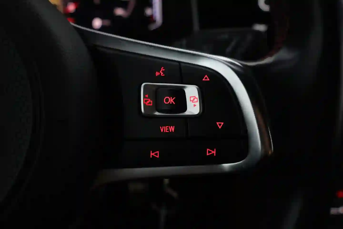 Car Image - 5cvRK98JB1SrRMiHFNzAtI
